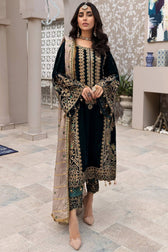 img_emaan_adeel_velvet_awwal_boutique