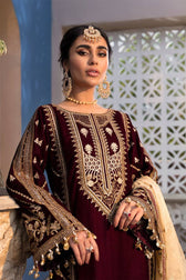 img_emaan_adeel_velvet_awwal_boutique