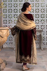img_emaan_adeel_velvet_awwal_boutique