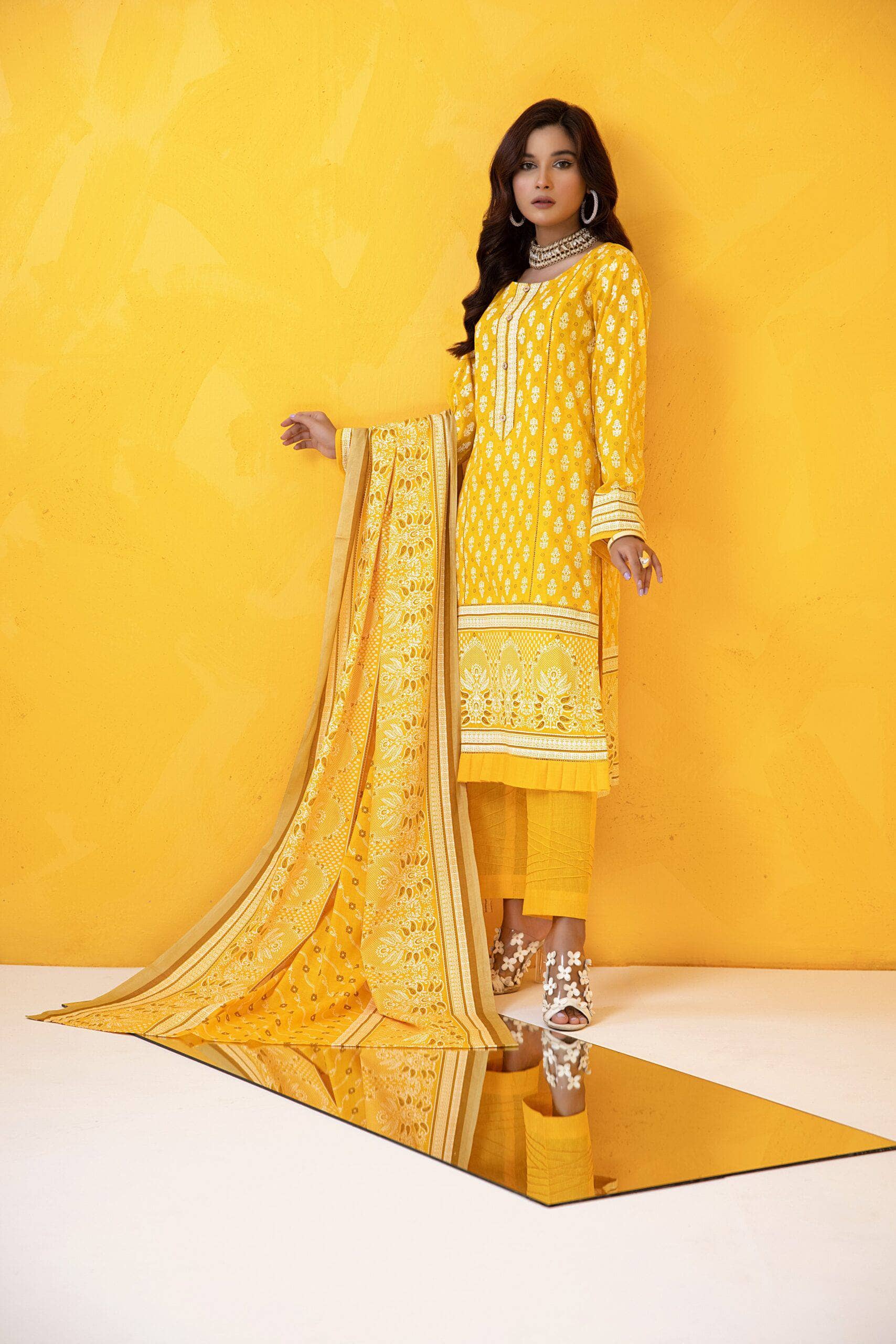 img_erum_misha_lawn_22_awwal_boutique