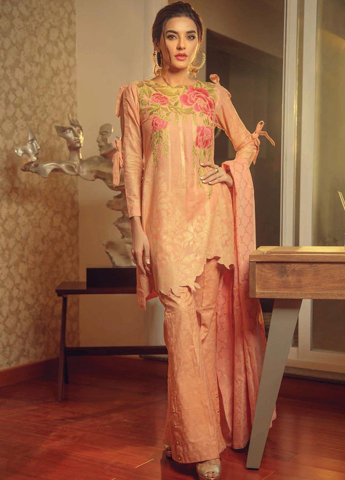 img_iqra_reza_jacquard_collection_by_noor_textiles_awwal_boutique