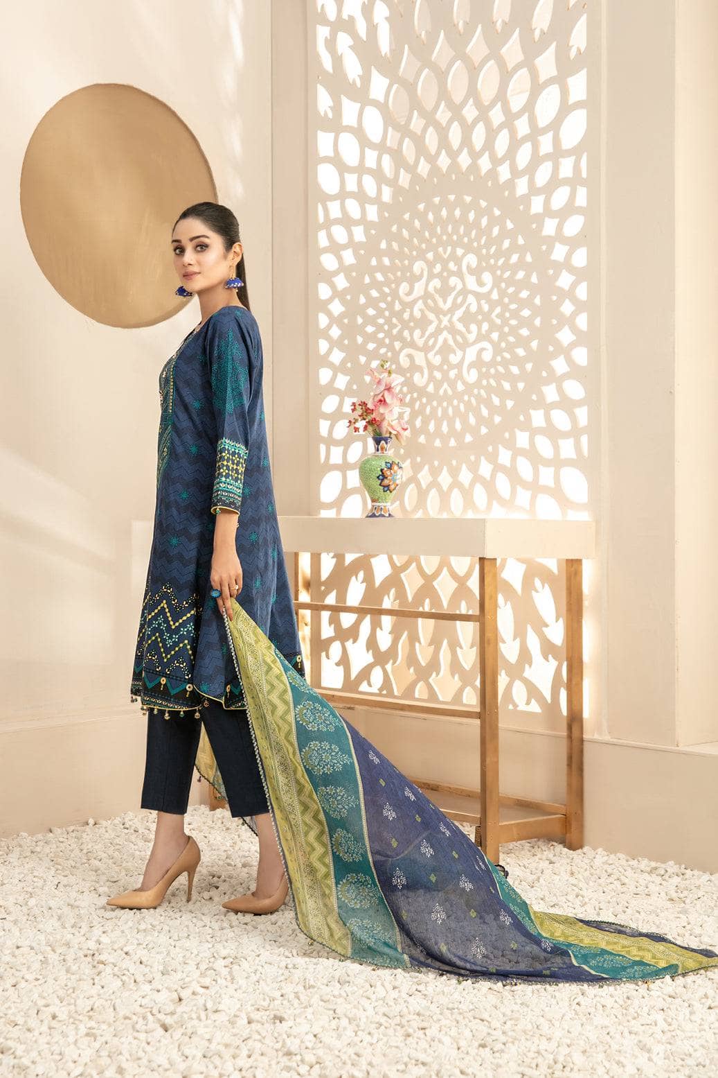 img_amna_sohail_melika_awwal_boutique