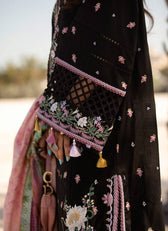 img_farah_talib_aziz_lawn_22_awwal_boutique_awwal_boutique