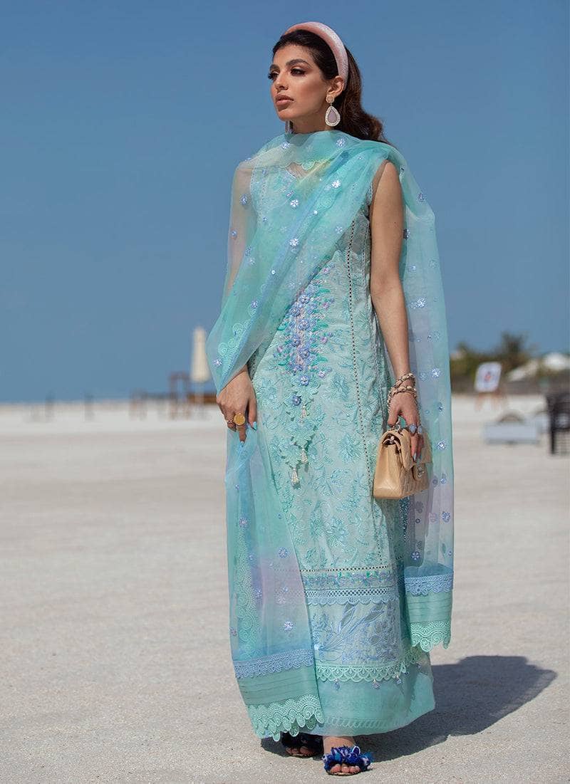 img_farah_talib_aziz_lawn_22_awwal_boutique