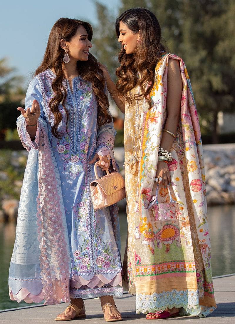 img_farah_talib_aziz_lawn_22_awwal_boutique