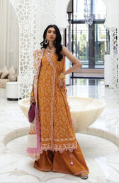 img_farah_talib_aziz_lawn_23_awwal_boutique