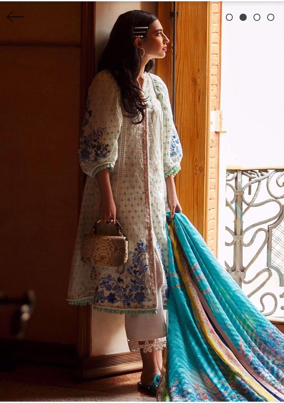 img_farah_talib_aziz_lawn_collection_awwal_boutique
