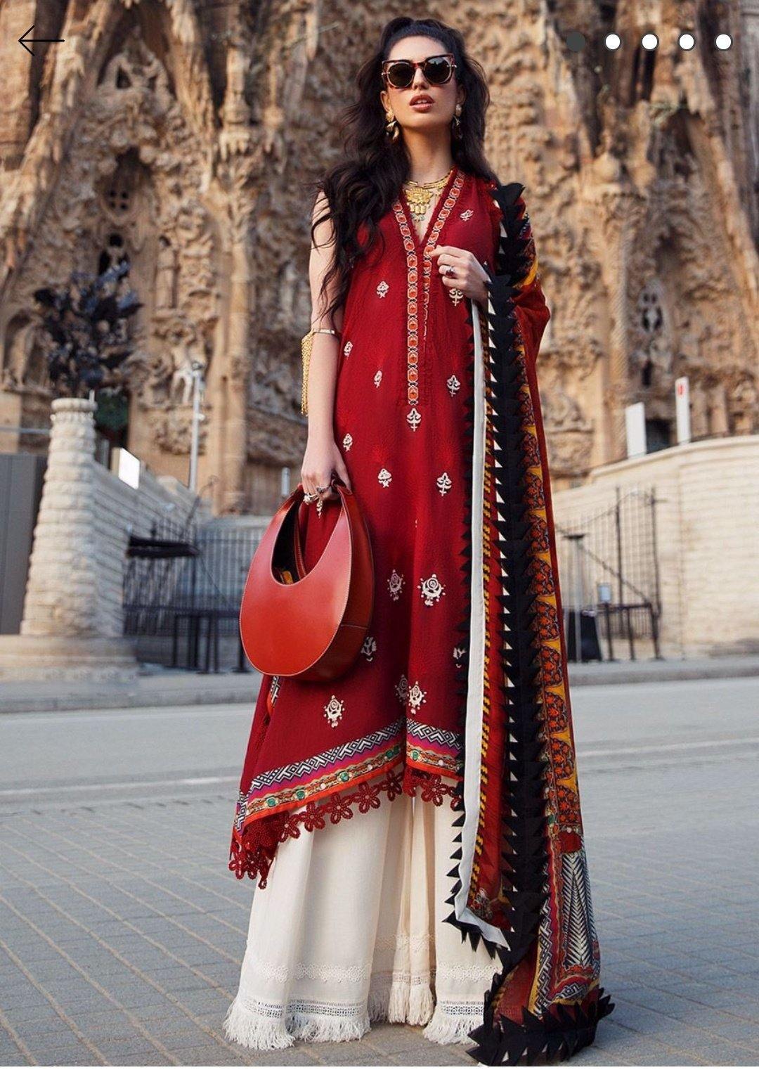 img_farah_talib_aziz_mila_luxe_lawn_collection_awwal_boutique