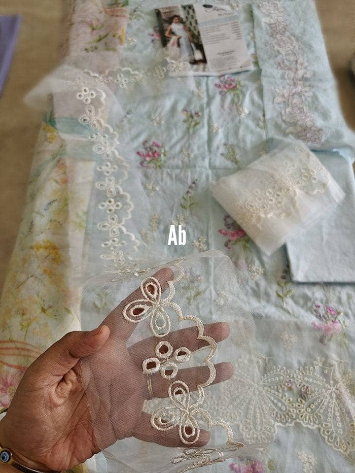 img_open_pic_farah_talib_aziz_lawn_23_awwal_boutiue