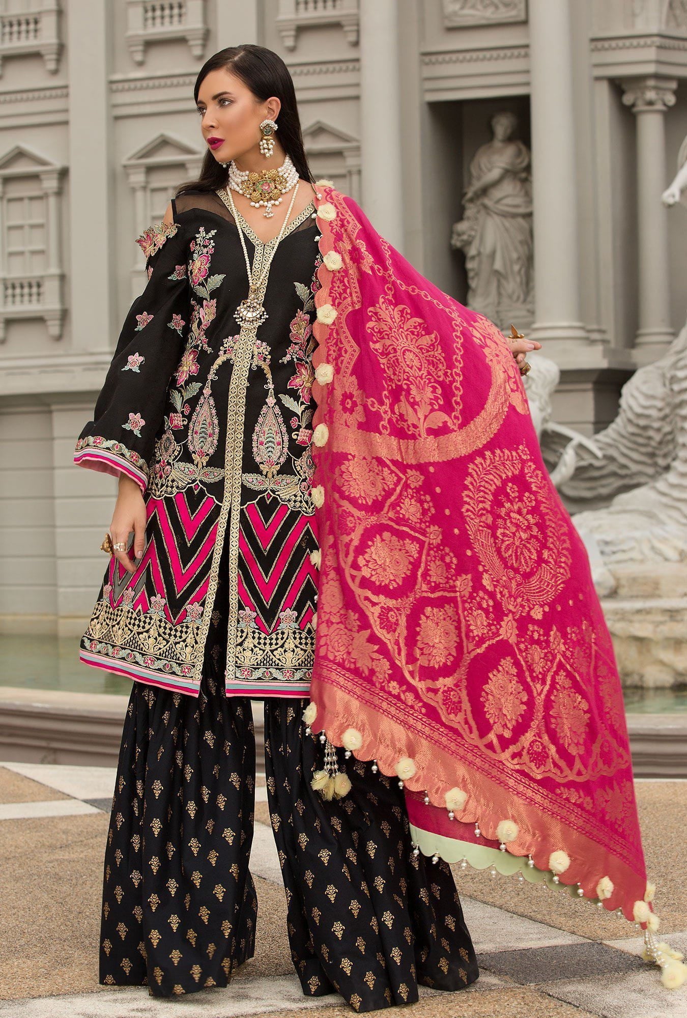 img_noor_lawn_pakistani_suits_awwal_boutique
