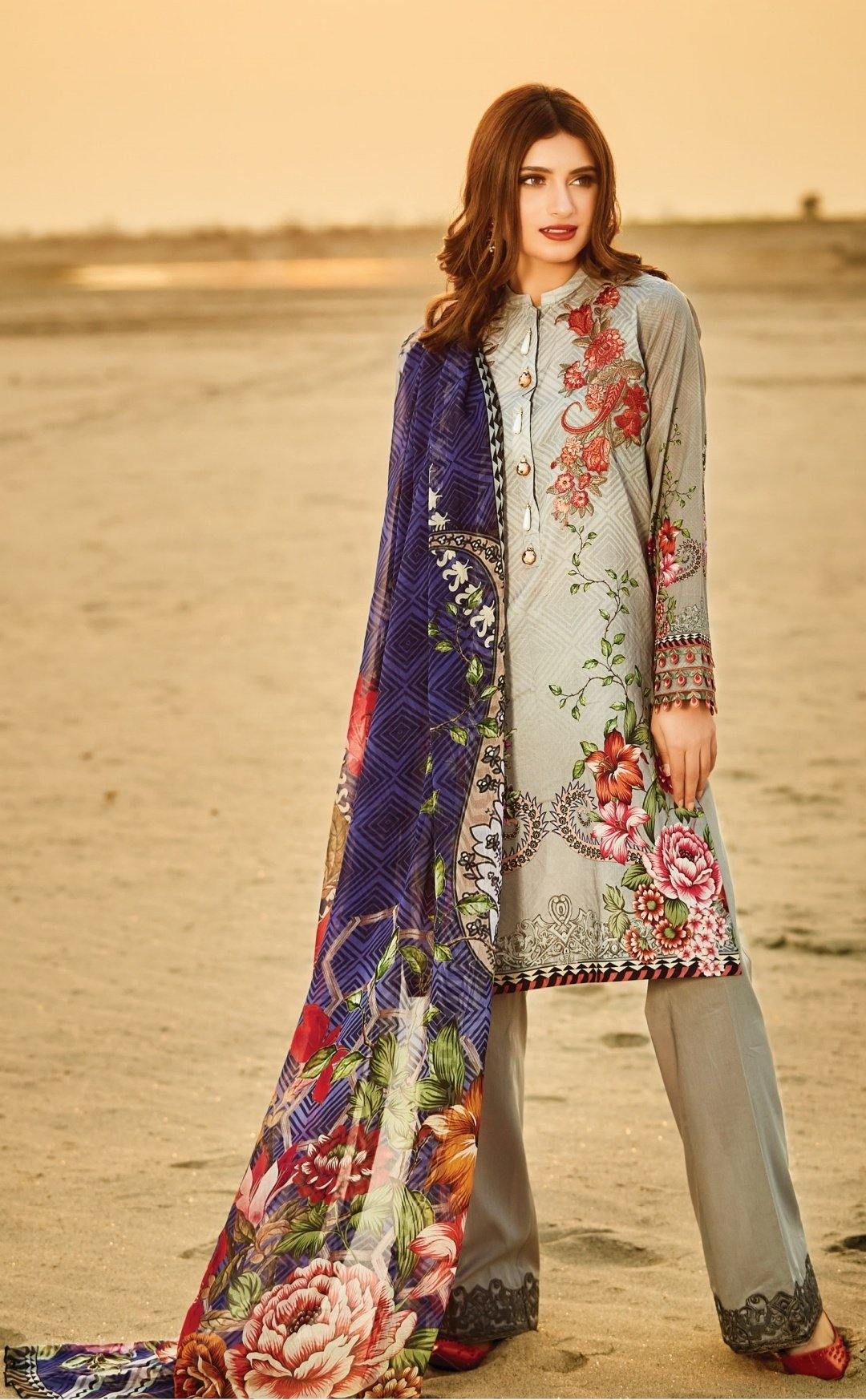 img_florent_lawn_by_naqsh_awwal_boutique