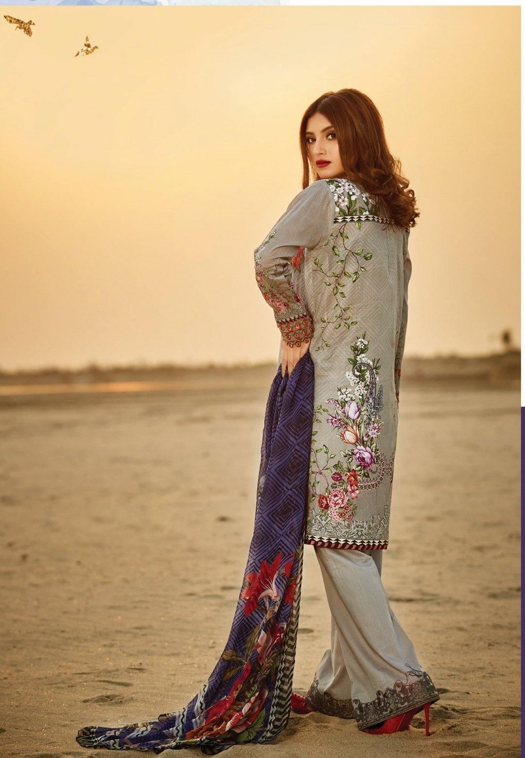 img_florent_lawn_by_naqsh_awwal_boutique