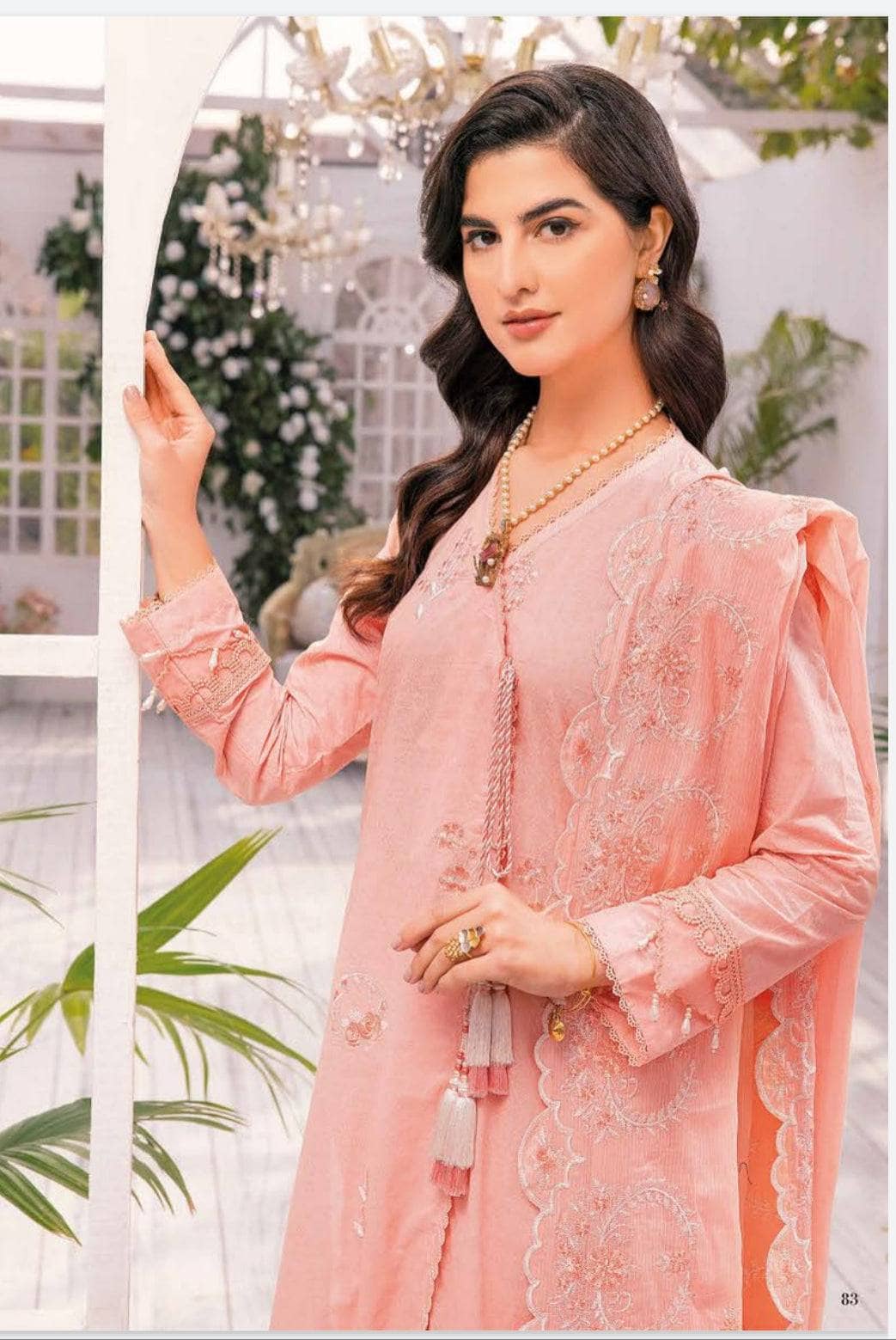 img_gul_ahmed_essentials_23_awwal_boutique