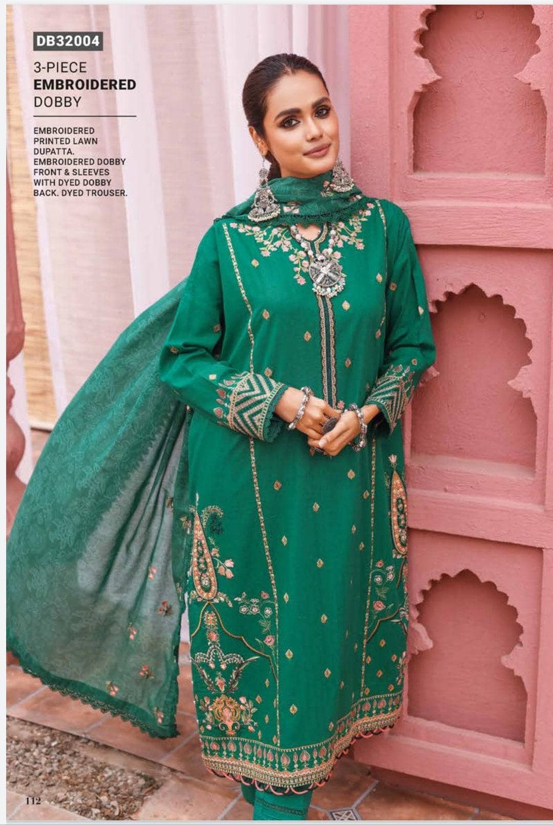 img_gul_ahmed_essentials_23_awwal_boutique