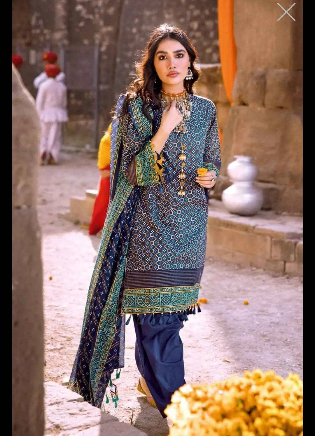 img_gul_ahmed_22_chunari_lawn_awwal_boutique