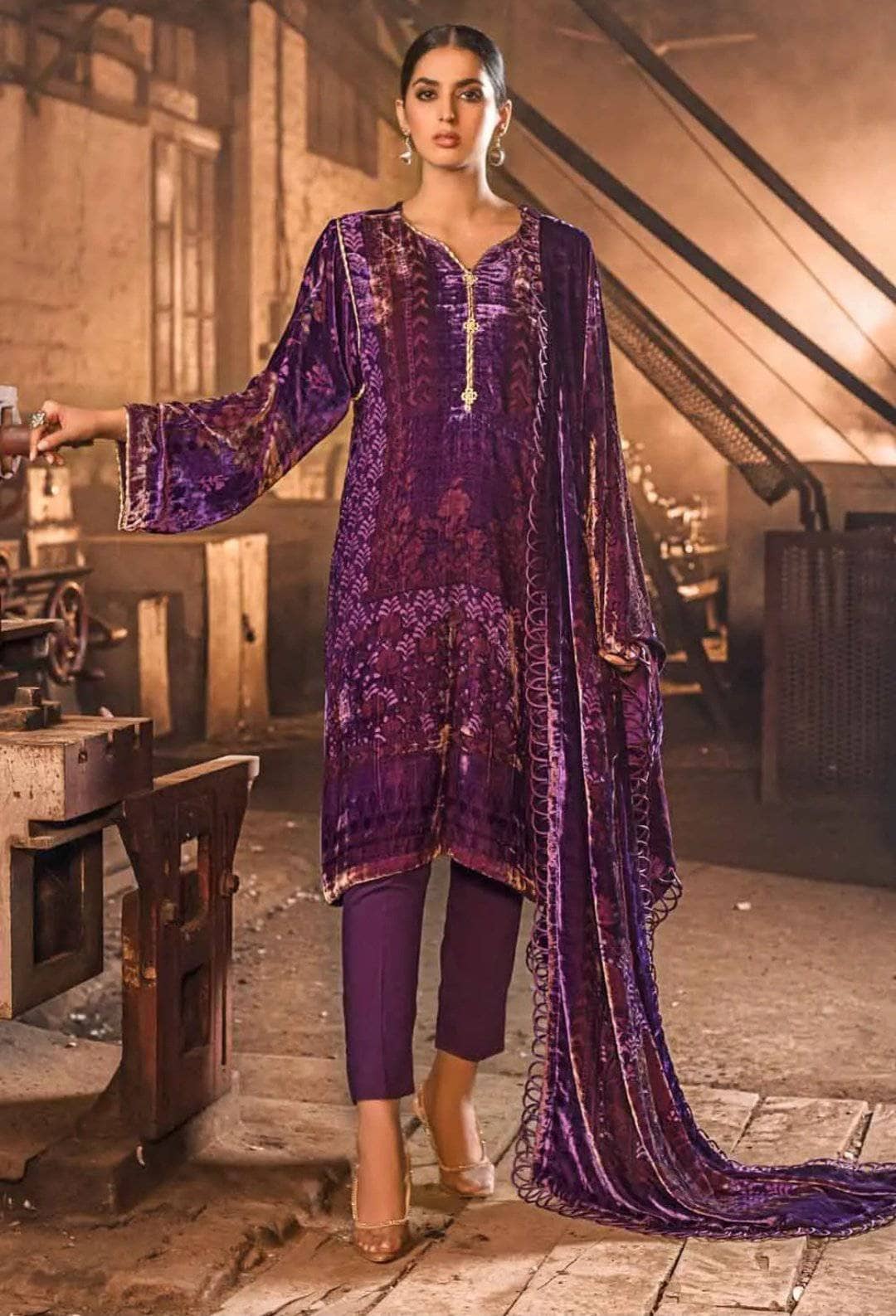 img_gul_ahmed_winter_awwal_boutique