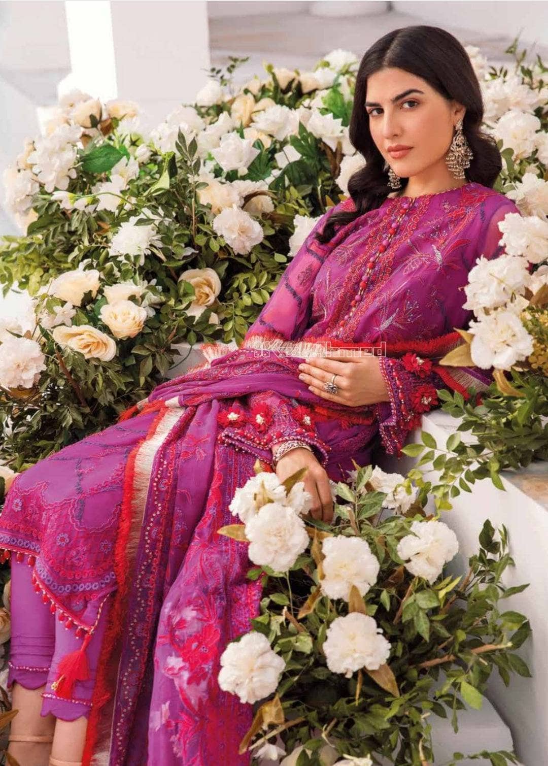 img_gul_ahmed_summer_premium_lawn_2022_awwal_boutique