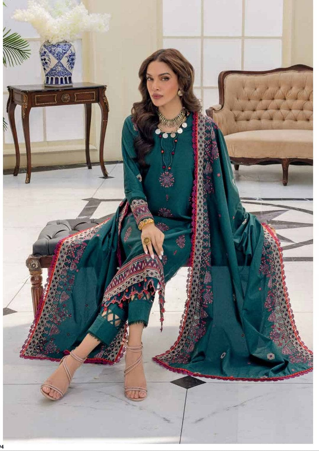 img_gul_ahmed_winter_2022_awwal_boutique