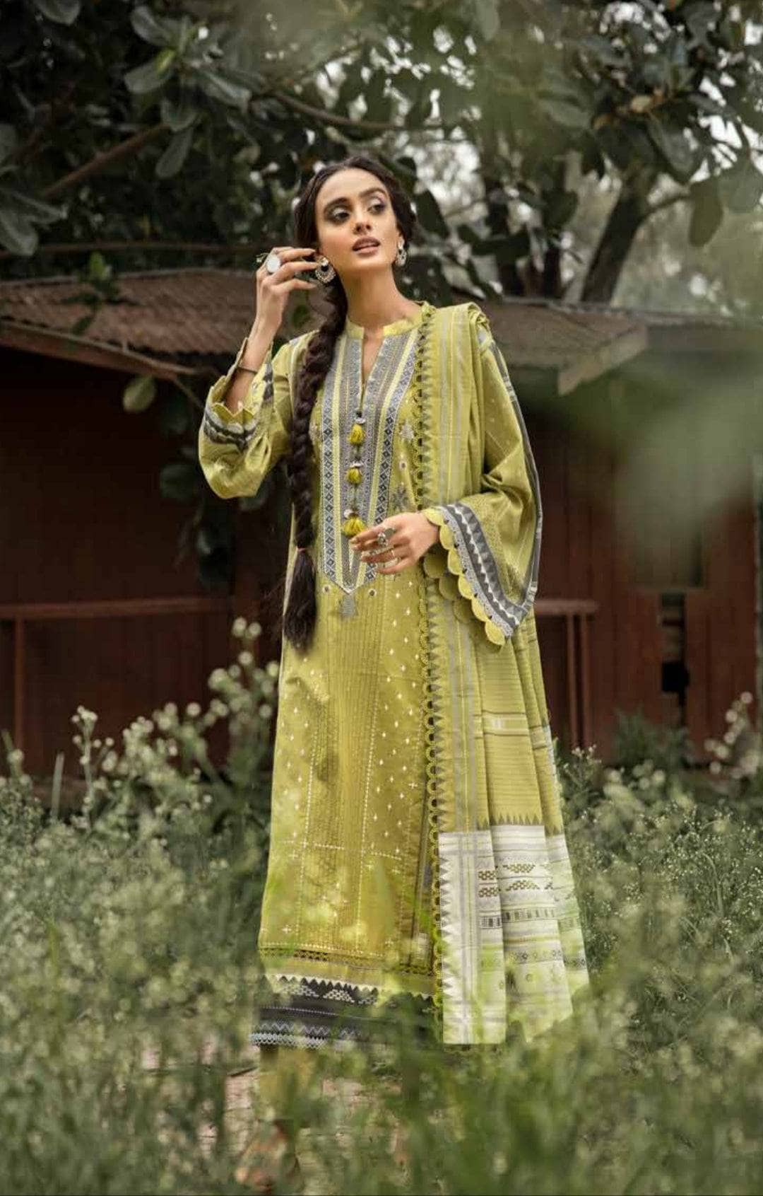 img_gul_ahmed_winter_2022_awwal_boutique