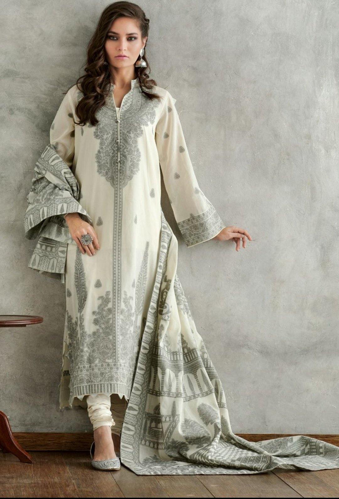 img_gul_ahmed_summer_premium_lawn_collection_awwal_boutique
