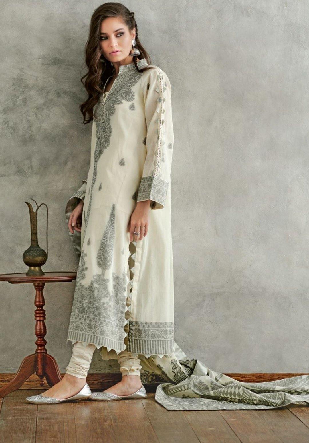 img_gul_ahmed_summer_premium_lawn_collection_awwal_boutique