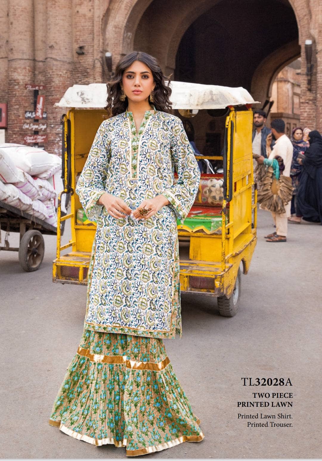 img_gul_ahmed_vintage_awwal_boutique