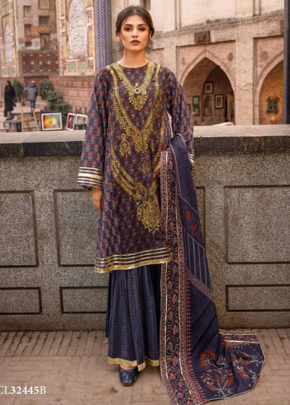 img_gul_ahmed_vintage_awwal_boutique