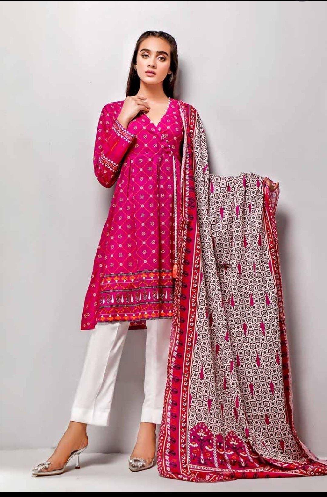 img_gul_ahmed_lawn_awwal_boutique