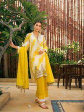 img_gul_ahmed_festive_lawn_collection_awwal_boutique