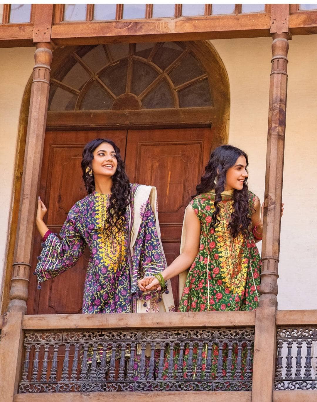 img_gul_ahmed_vintage_awwal_boutique