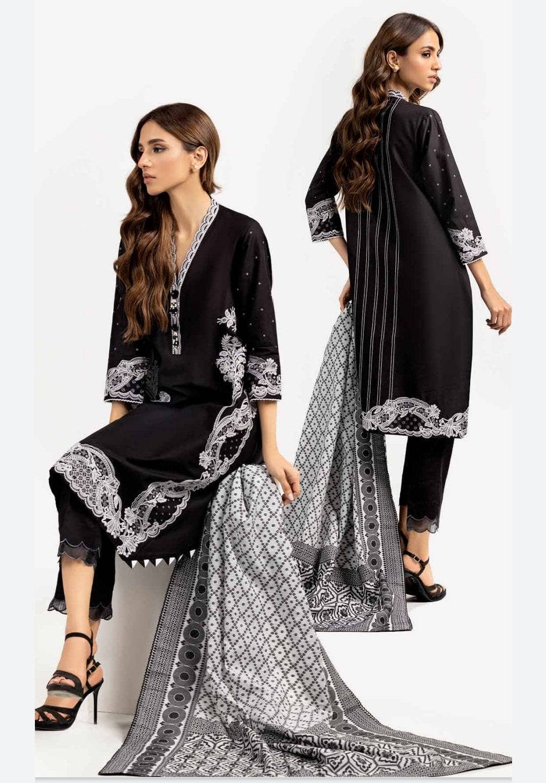 img_ambrosia_black_and_white_lawn_22_awwal_boutique