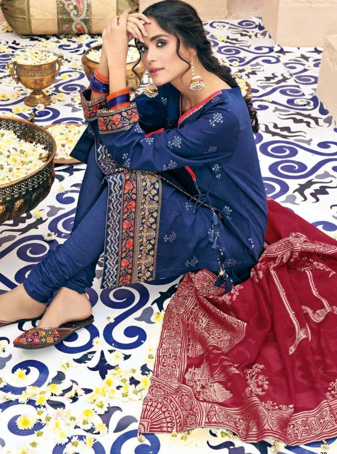 img_gul_ahmed_lawn_collection_2021_awwal_boutique