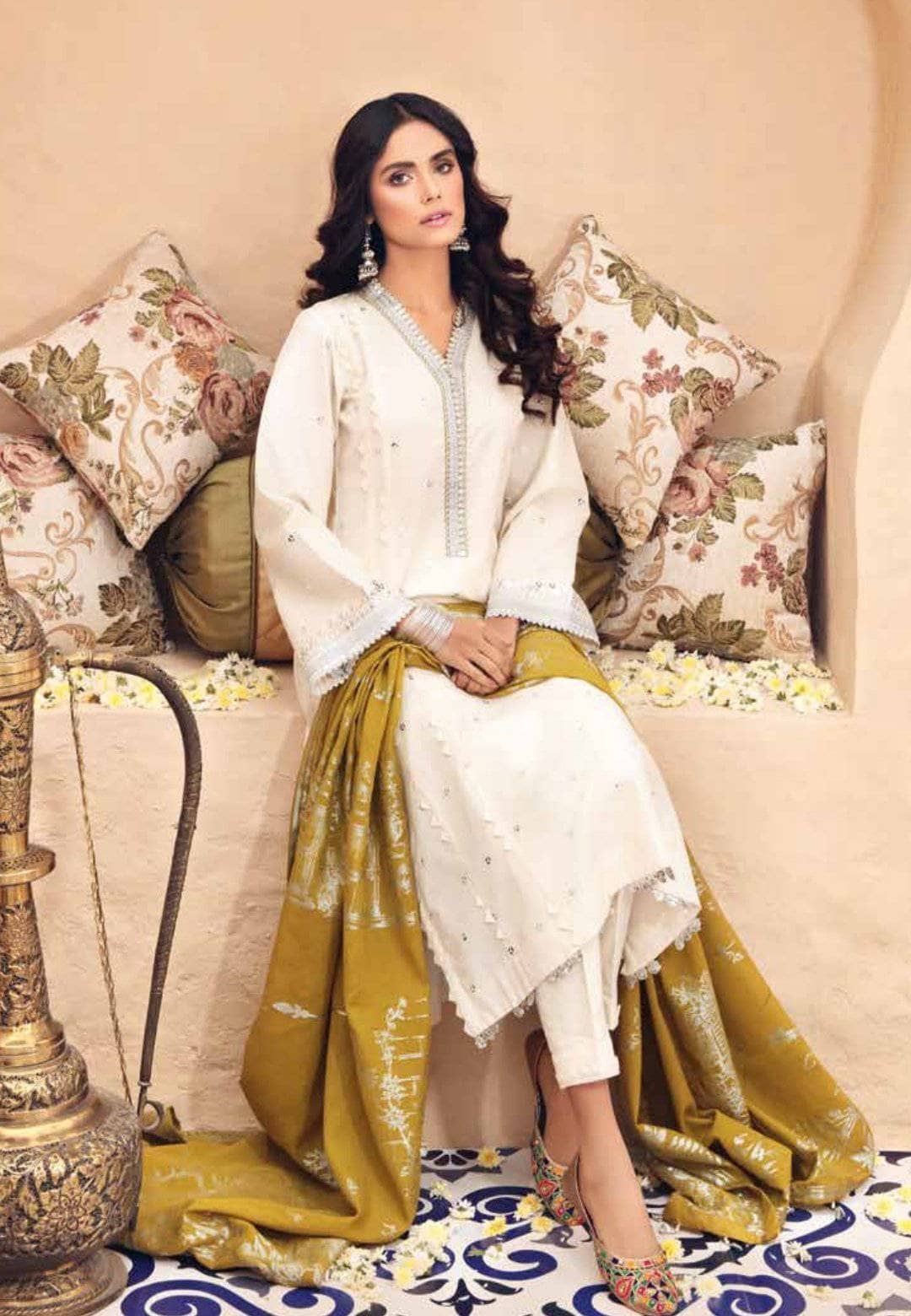 img_gul_ahmed_lawn_collection_2021_awwal_boutique