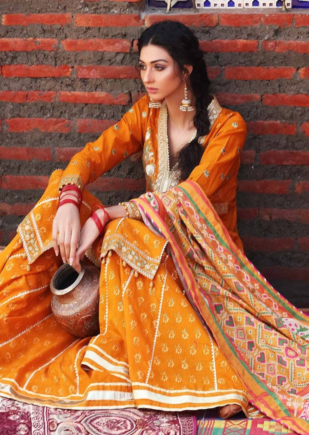 img_gul_ahmed_festive_eid_lawn_2021_awwal_boutique