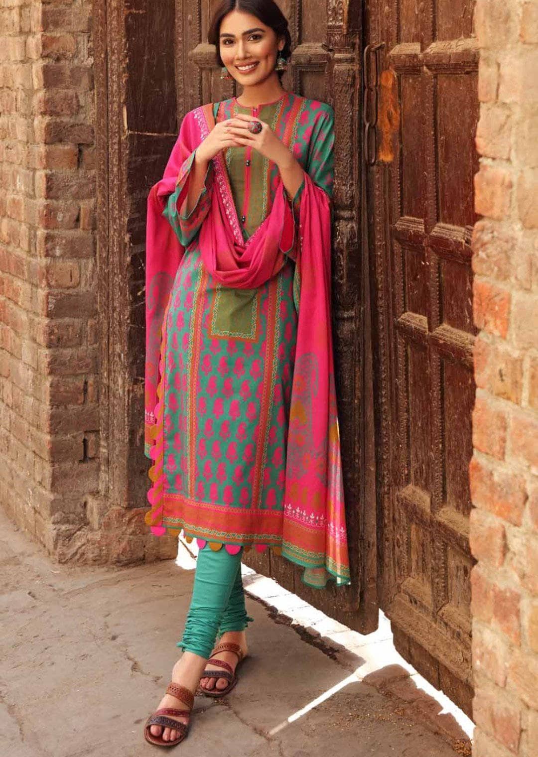 img_gul_ahmed_organic_lawn_2021_awwal_boutique