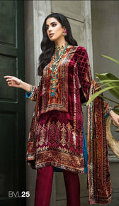 img_gul_ahmed_lacquer_Velvet_awwal_boutique