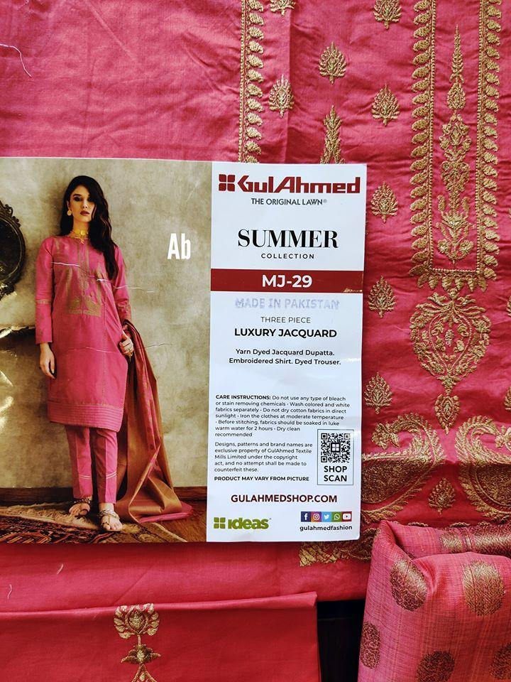img_Gul_ahmed_lawn_open_pic_collection_awwal_boutique