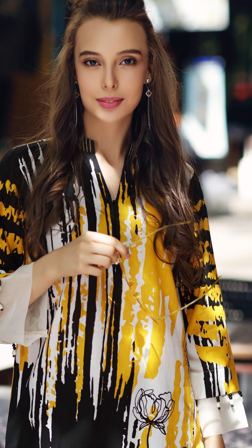 img_gul_ahmed_yolo_kurti_collection_awwal_boutique