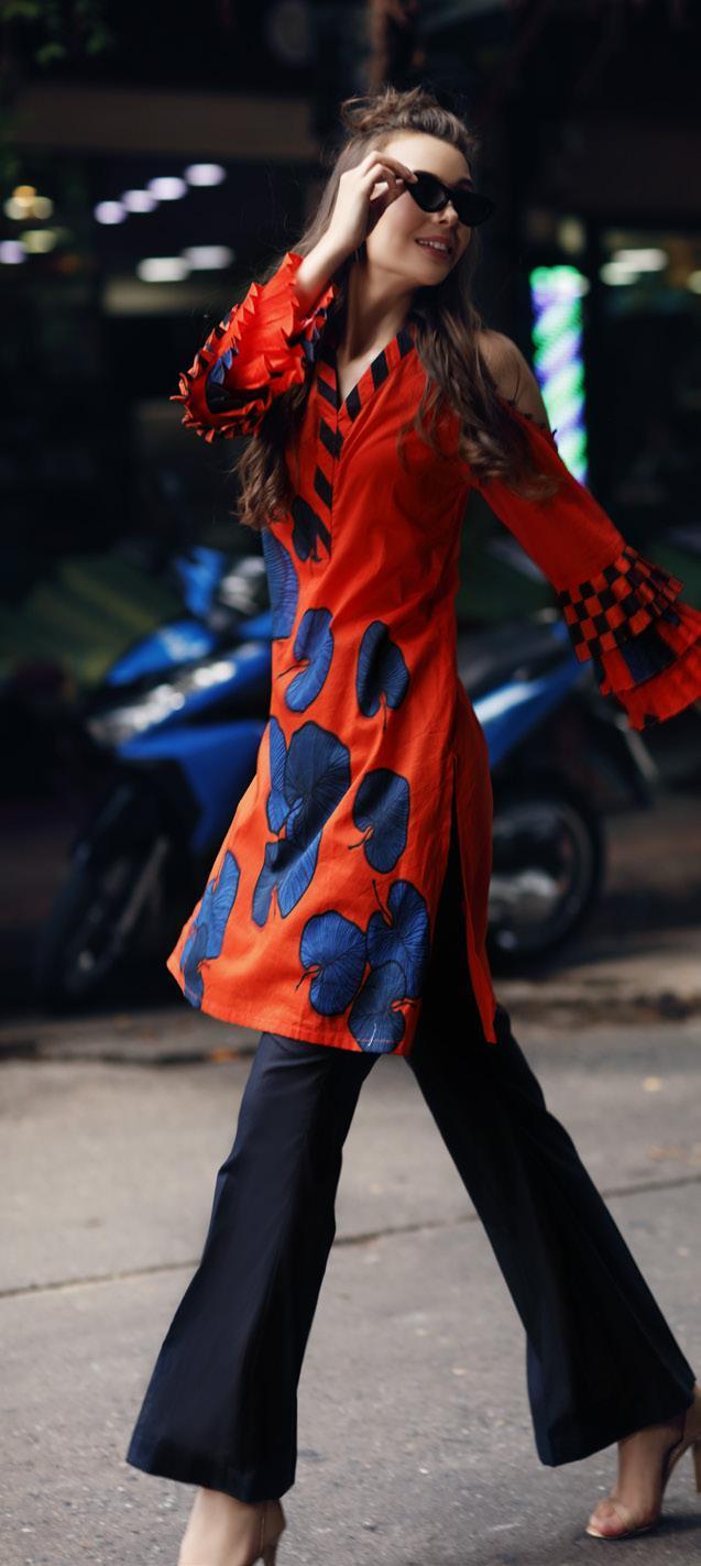 Restocked/Gul Ahmed Yolo Mid Summer Cambric Kurti Collection 2019 – SCN-108