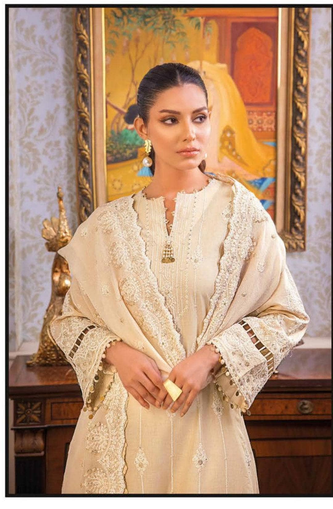 img_gul_ahmed_premium_lawn_23_awwal_boutique