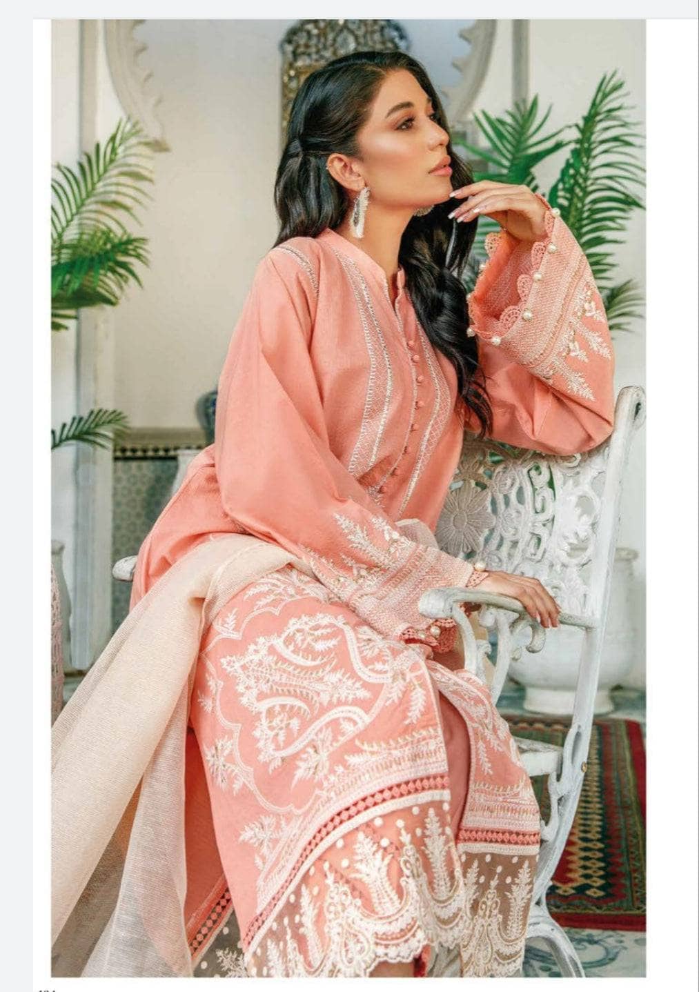 img_gul_ahmed_premium_lawn_23_awwal_boutique