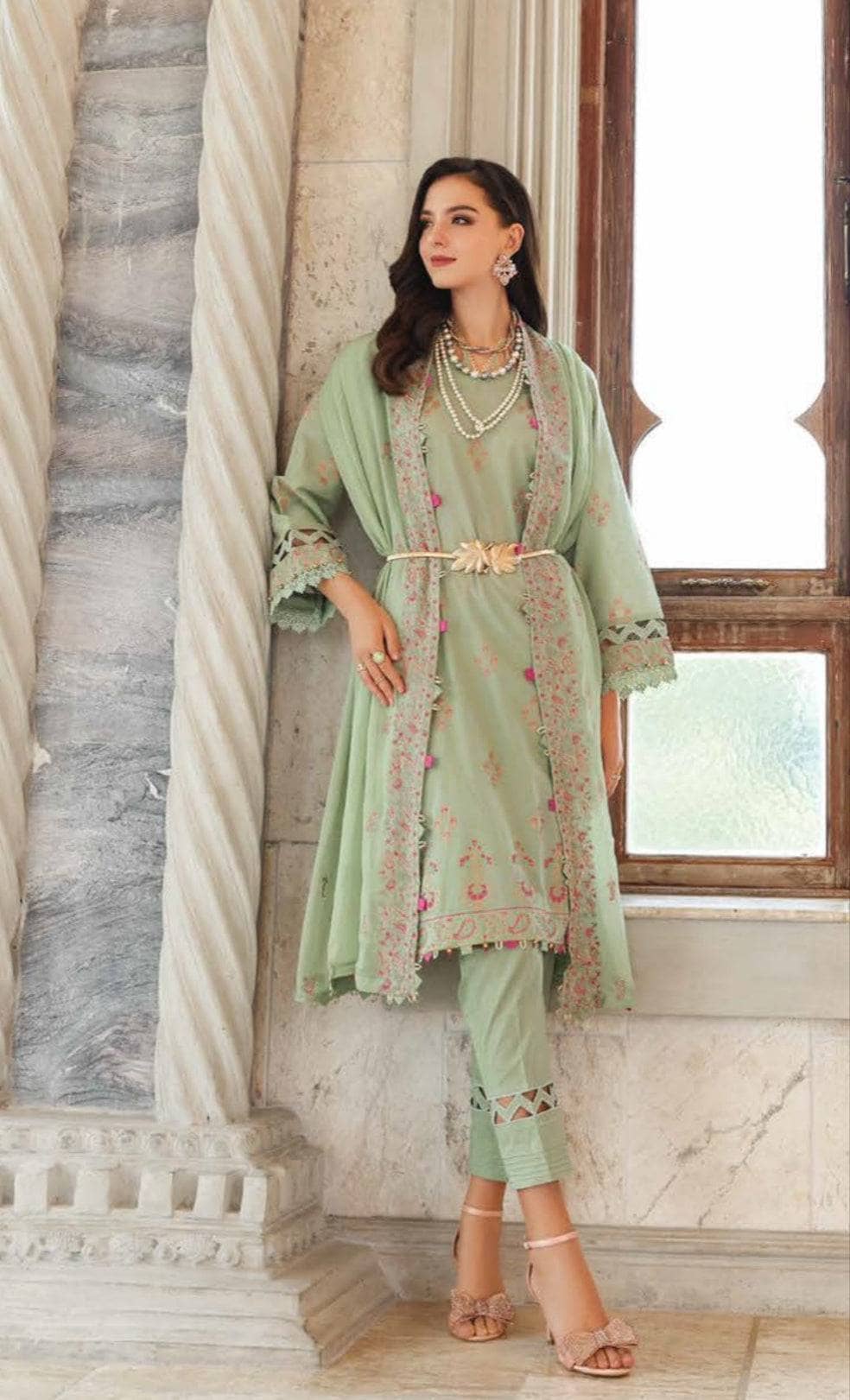img_gul_ahmed_premium_lawn_23_awwal_boutique