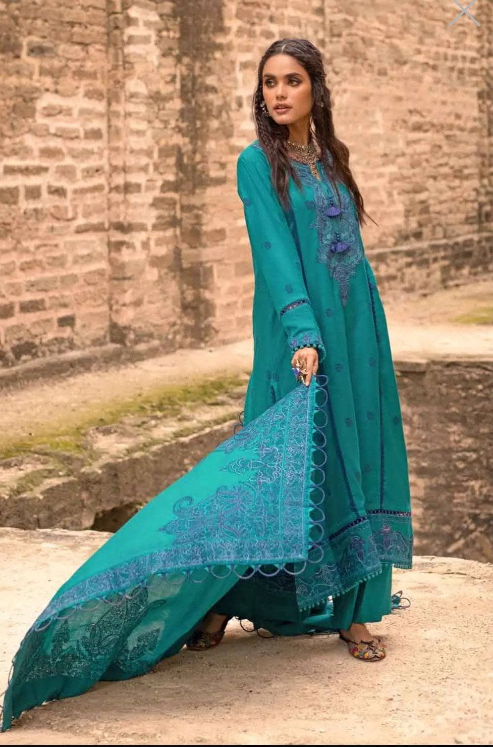 img_gul_ahmed_winter_pakistani_suits_awwal_boutique