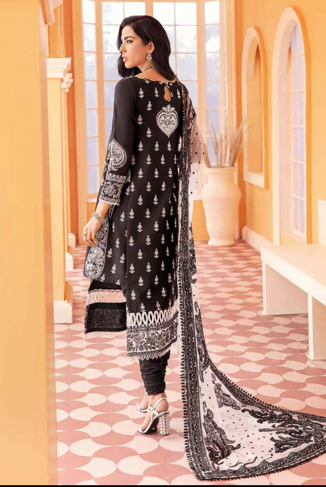 img_gul_ahmed_summer_premium_lawn_2022_awwal_boutique