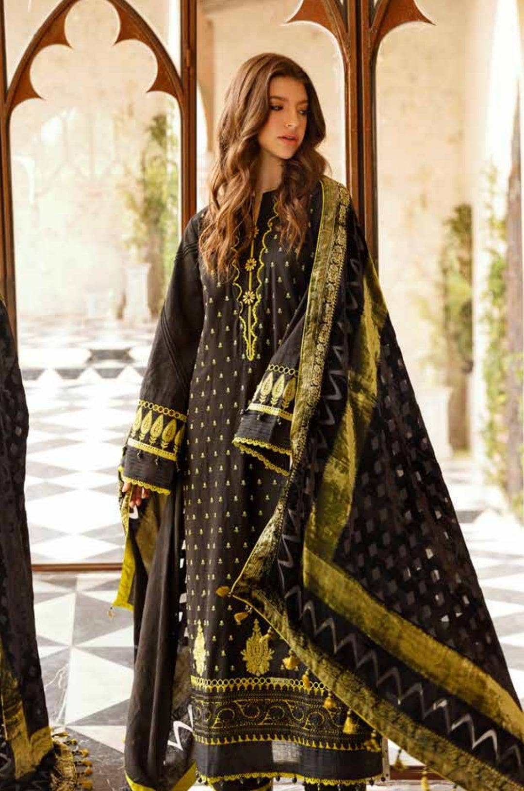 img_gul_ahmed_winter_22_awwal_boutique