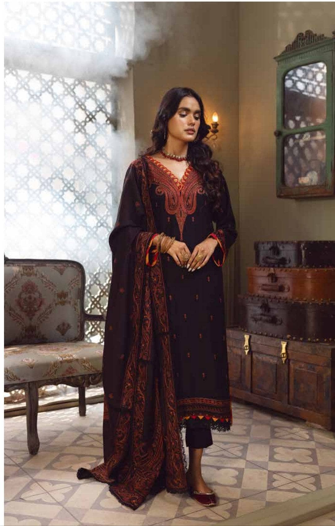 img_gul_ahmed_winter_2022_awwal_boutique