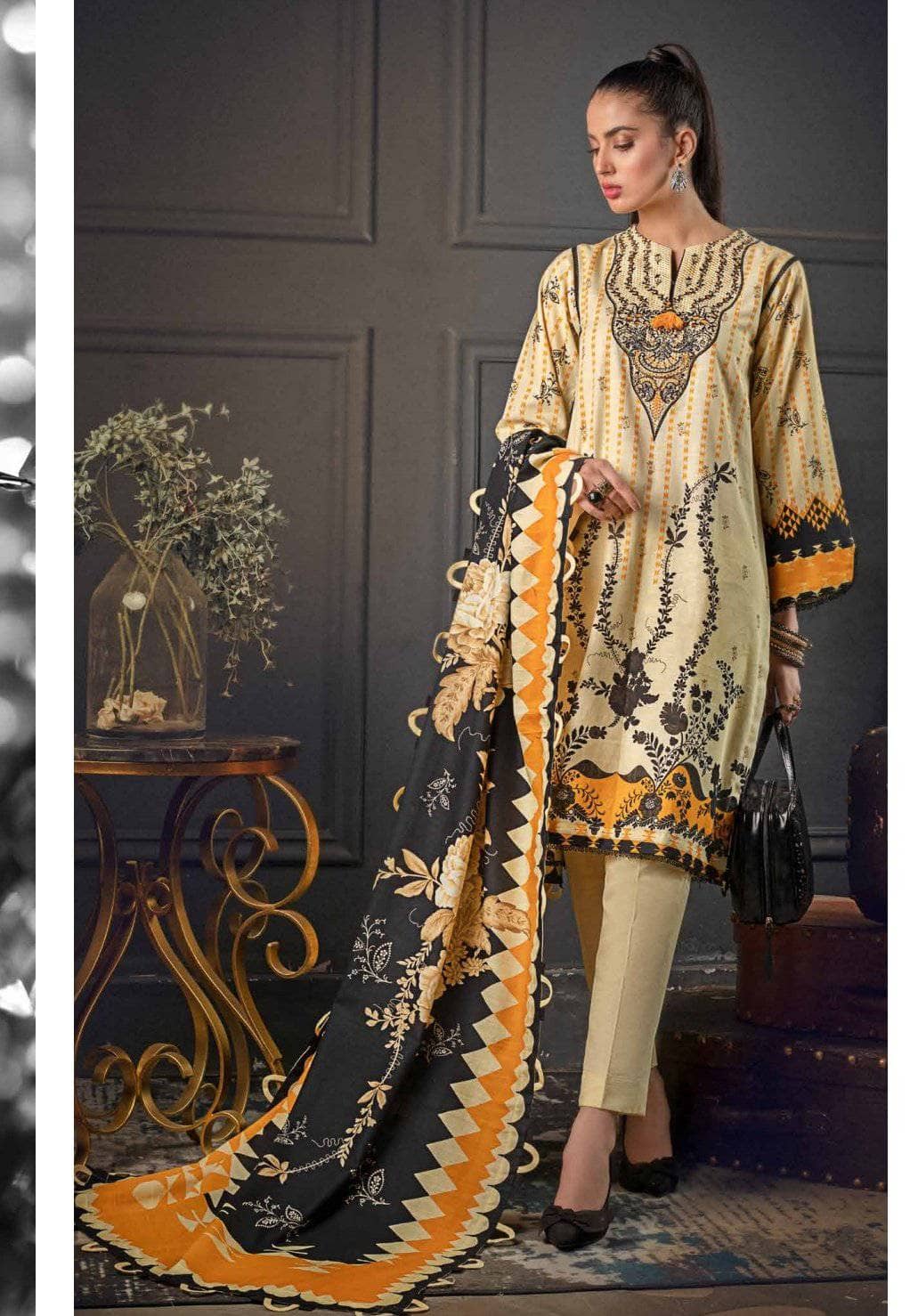 img_gul_ahmed_khaddar_corduroy_fall_winter_awwal_boutique