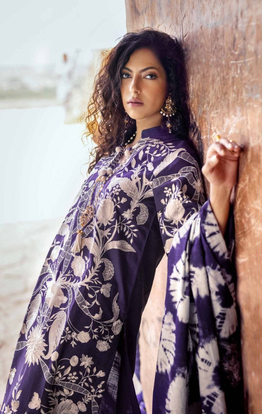img_gul_ahmed_khaddar_corduroy_awwal_boutique