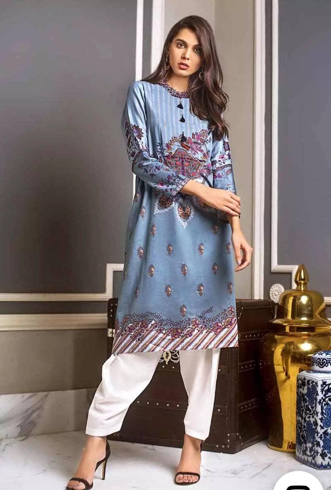 img_gul_ahmed_shaleen_cotton_satin_kurti_awwal_boutique