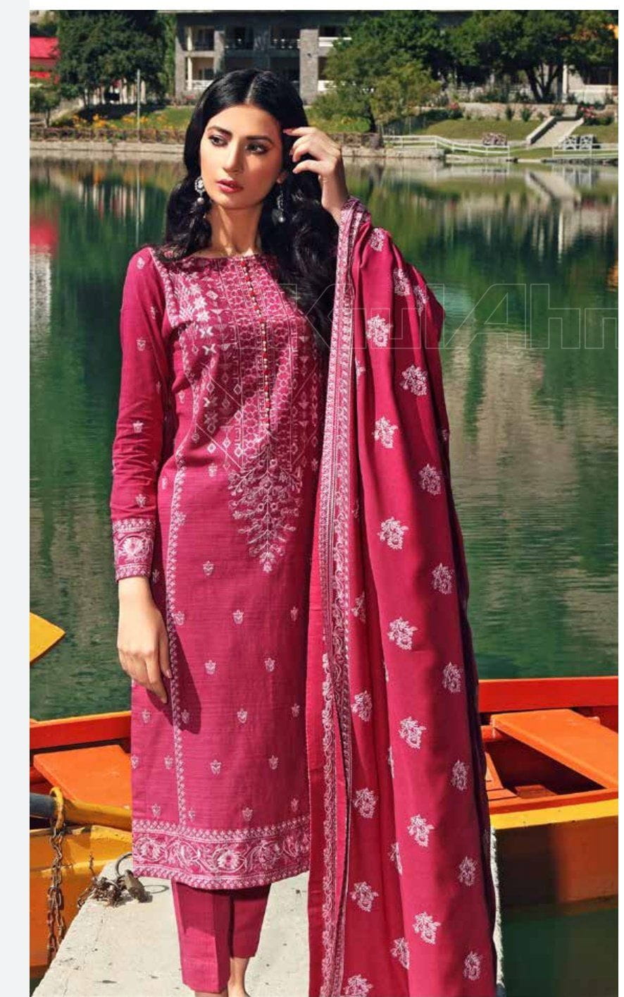 img_gul_ahmed_winter_collection_awwal_boutique